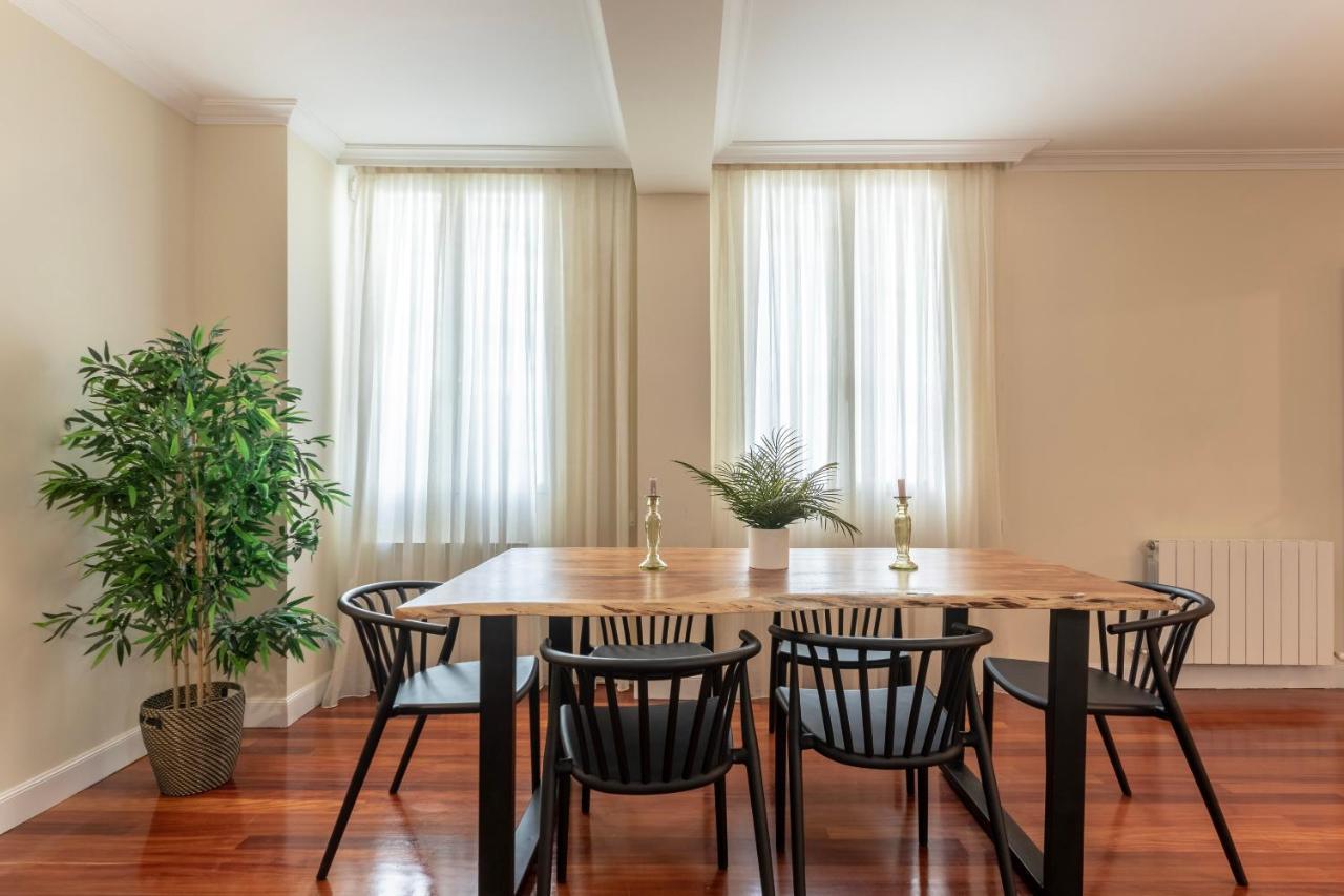 Akomodat En Apartamento En El Centro De Bilbao Con Parking Dış mekan fotoğraf